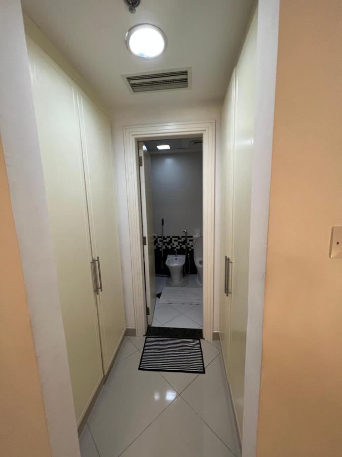 Large Size One Bedroom Apartment With Sea View Abu Dhabi Bagian luar foto